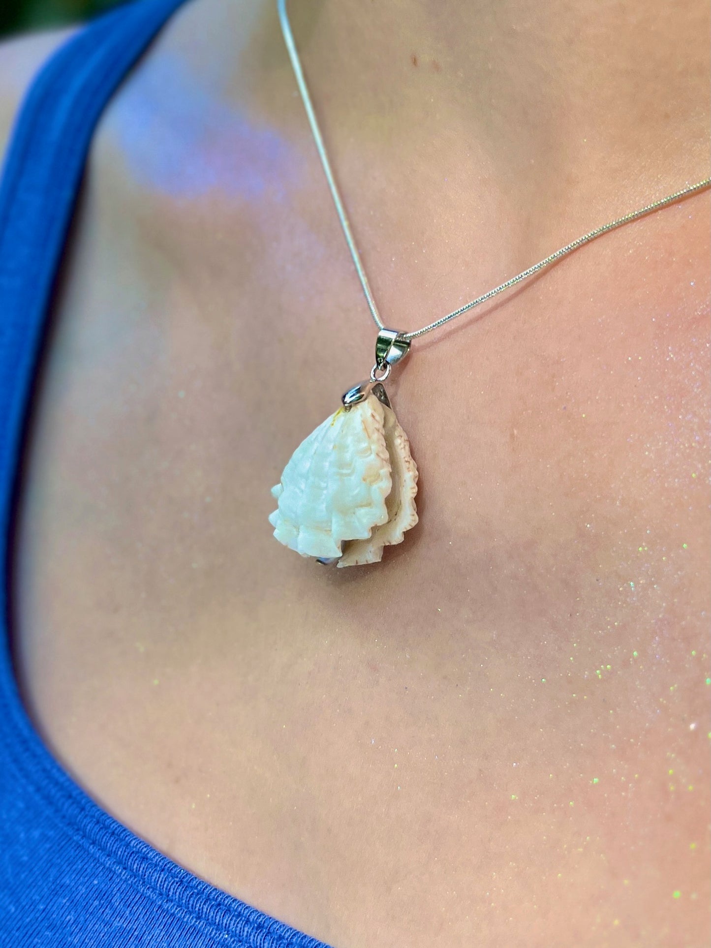 Atlantic Kitten's Paw Pendant Necklace - Premium