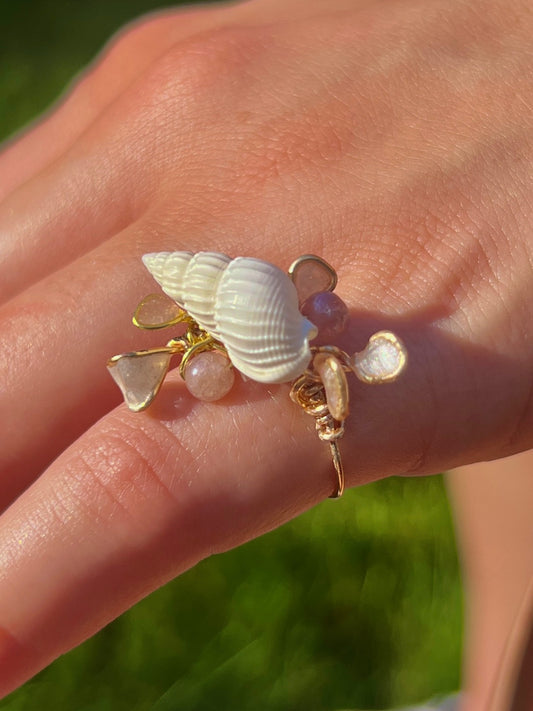Ocean's Embrace Conch Ring