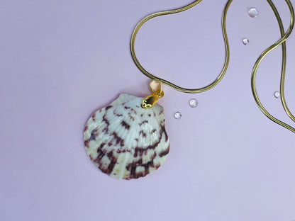 Calico Scallop Pendant Necklace