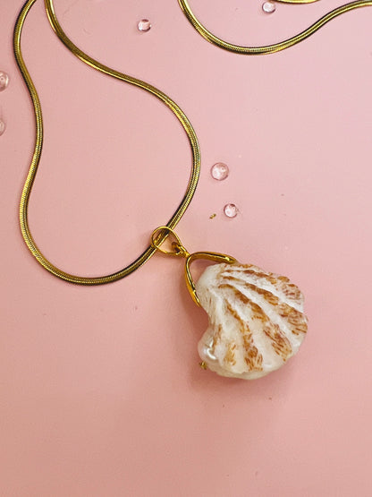 Atlantic Kitten's Paw Pendant Necklace - Premium