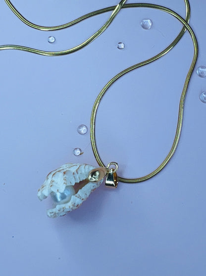 Atlantic Kitten's Paw Pendant Necklace - Pilot Product