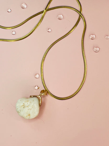 Atlantic Kitten's Paw Pendant Necklace - Premium